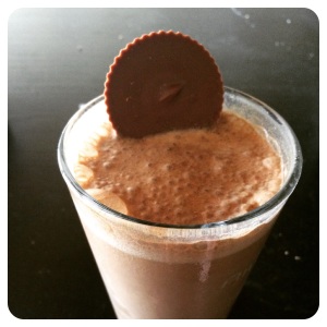 peanut butter cup smoothie border